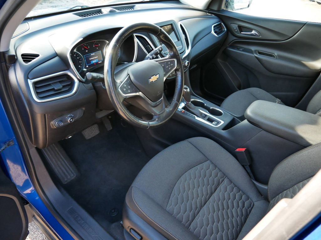 Used 2019 Chevrolet Equinox LT image 2