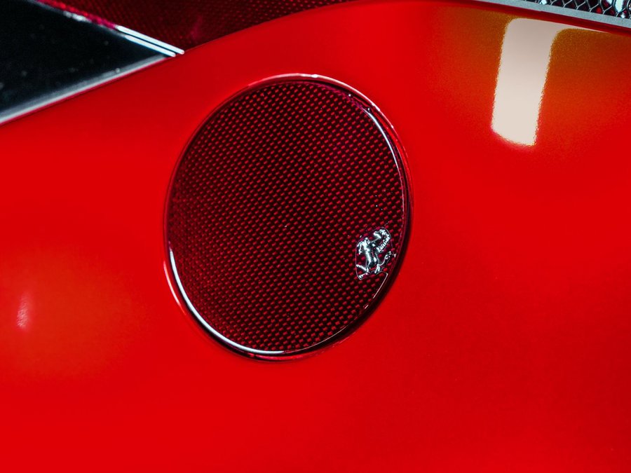 Used 2015 Ferrari LaFerrari image 26