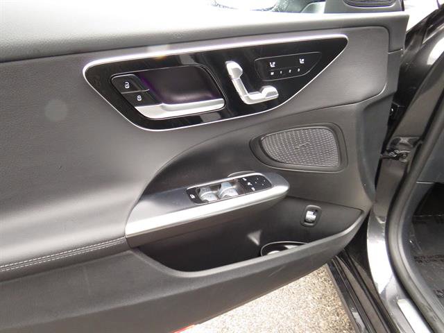 Used 2025 Mercedes-Benz C 300 4MATIC Sedan image 8