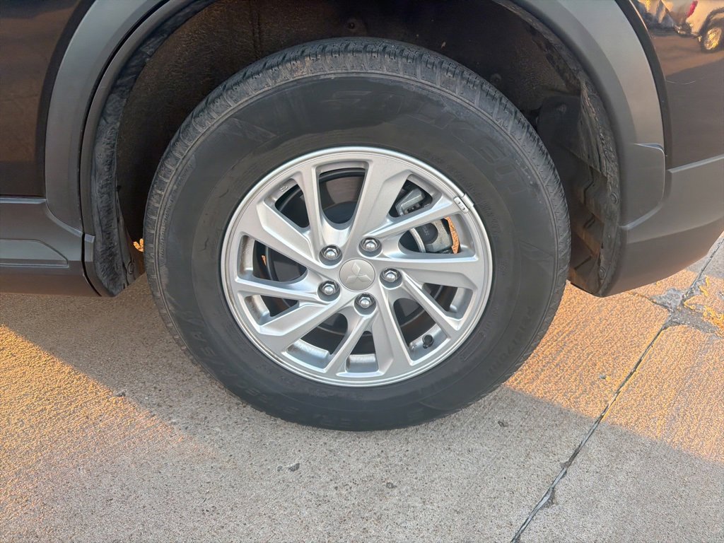 Used 2018 Mitsubishi Eclipse Cross ES image 10