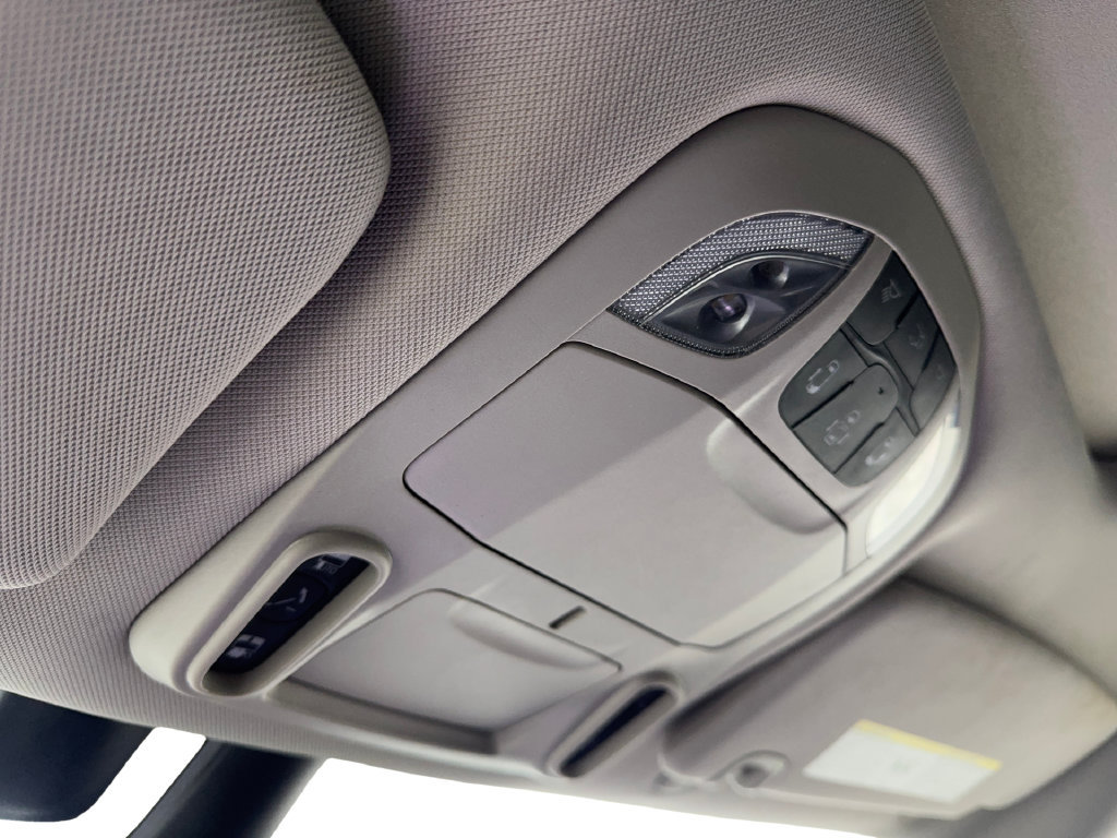 Used 2022 Chrysler Pacifica Limited FWD image 79