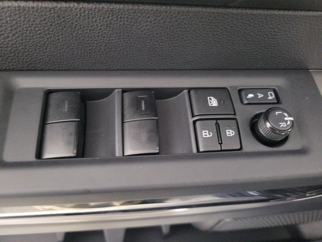 Used 2022 Toyota Tundra Limited image 16