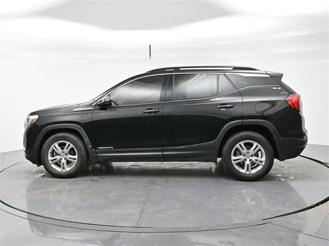 Used 2020 GMC Terrain SLE w/ Driver Convenience Package image 4