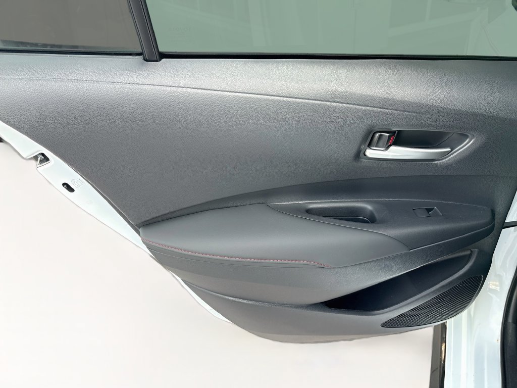 Certified 2025 Toyota Corolla SE FWD image 25