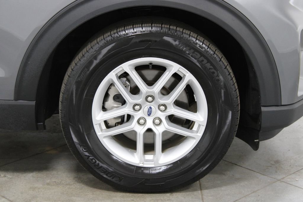 Used 2025 Ford Explorer Active image 12