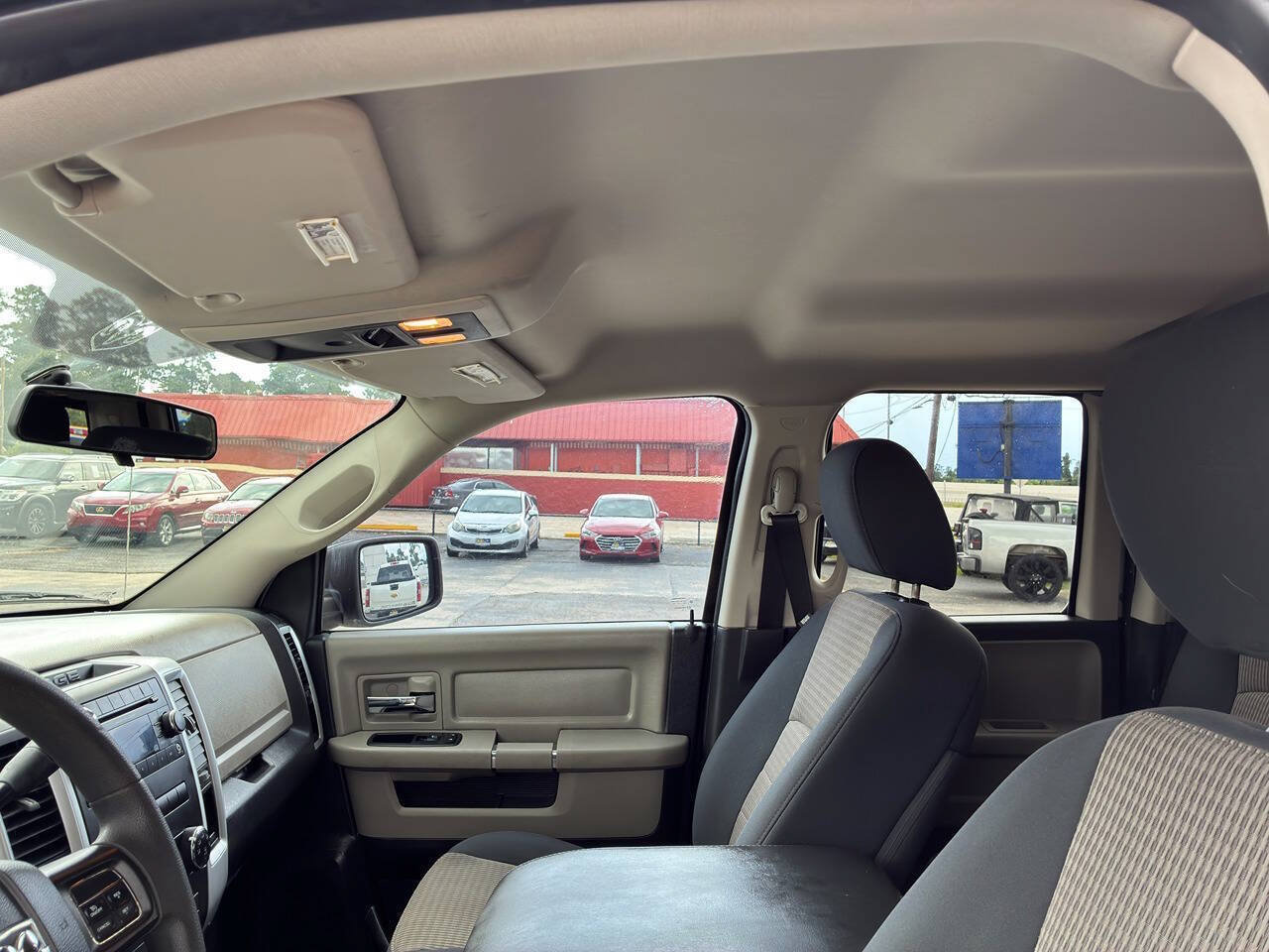 Used 2012 RAM 1500 Classic SLT RWD image 17