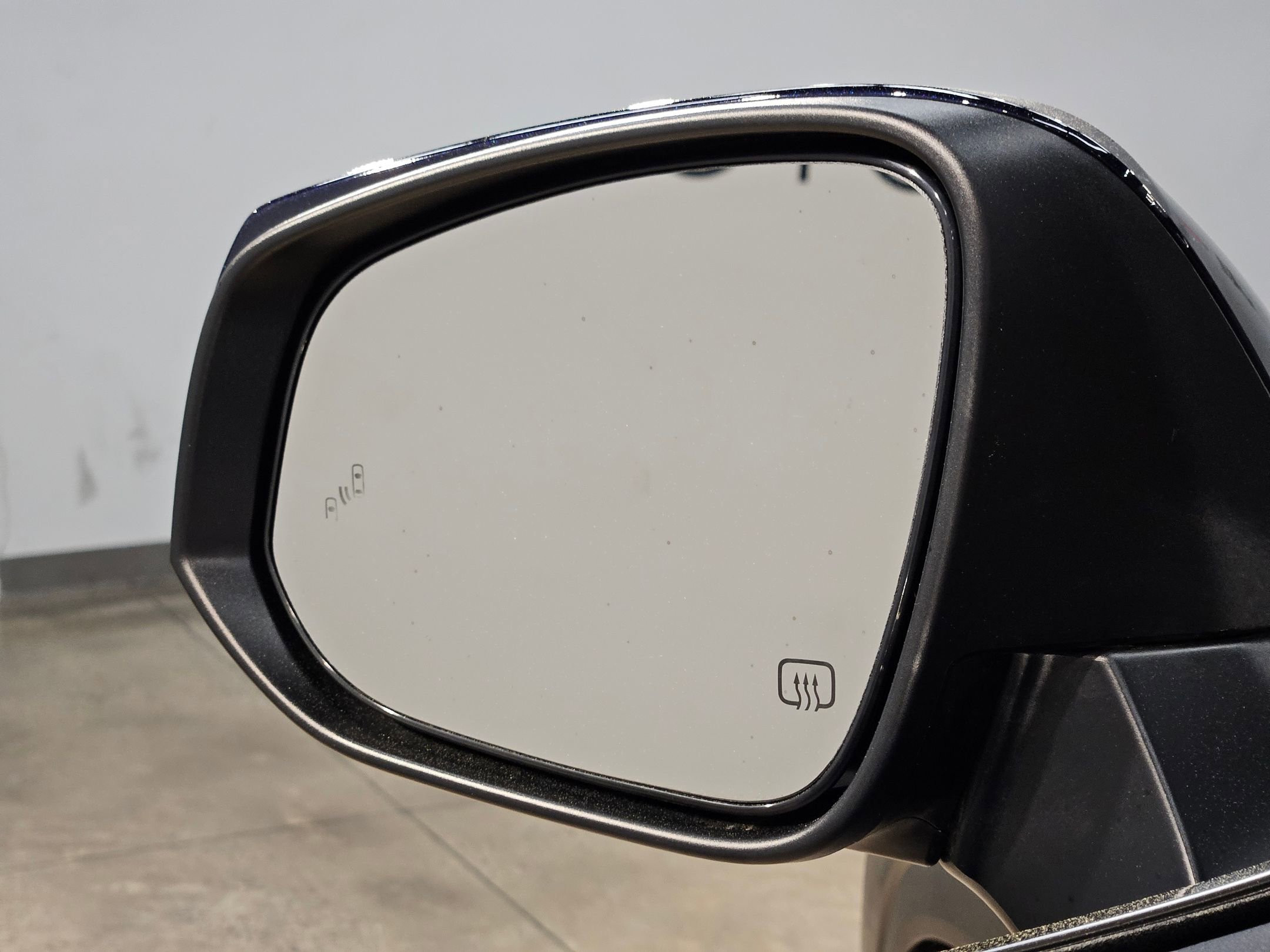 Certified 2025 Toyota Highlander Platinum image 22