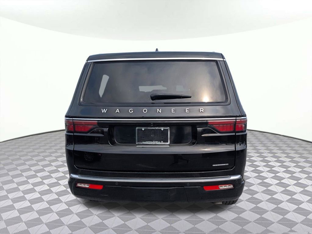 Used 2024 Jeep Wagoneer Series II w/ Flexible Seating Group image 4