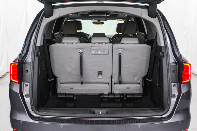 Used 2018 Honda Odyssey Touring image 10
