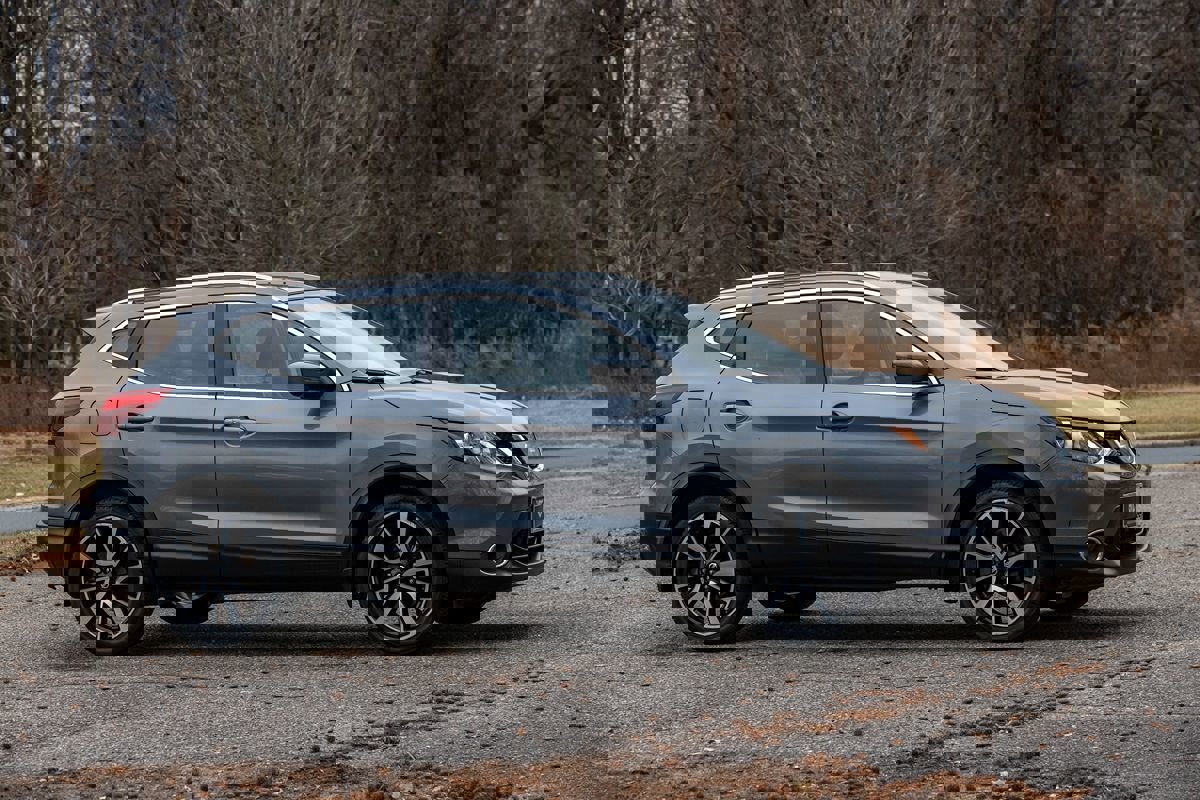 Used 2019 Nissan Rogue Sport SL image 3