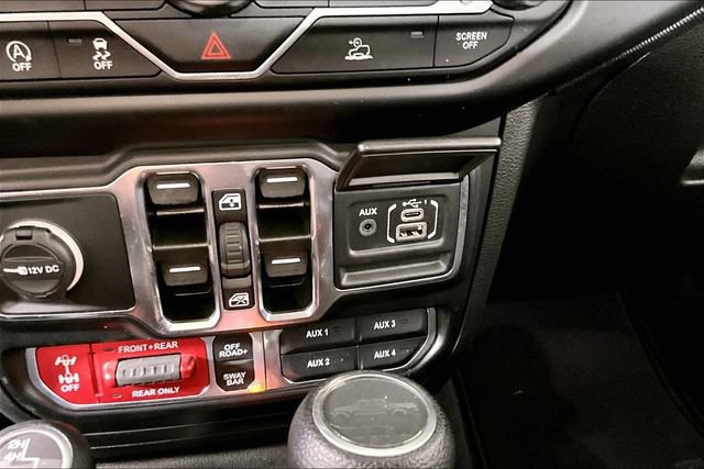 Used 2022 Jeep Gladiator Rubicon AWD/4WD image 15