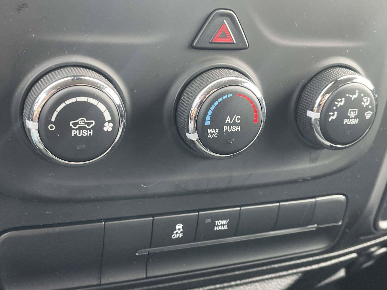 Used 2024 RAM 1500 Classic SLT AWD/4WD image 18