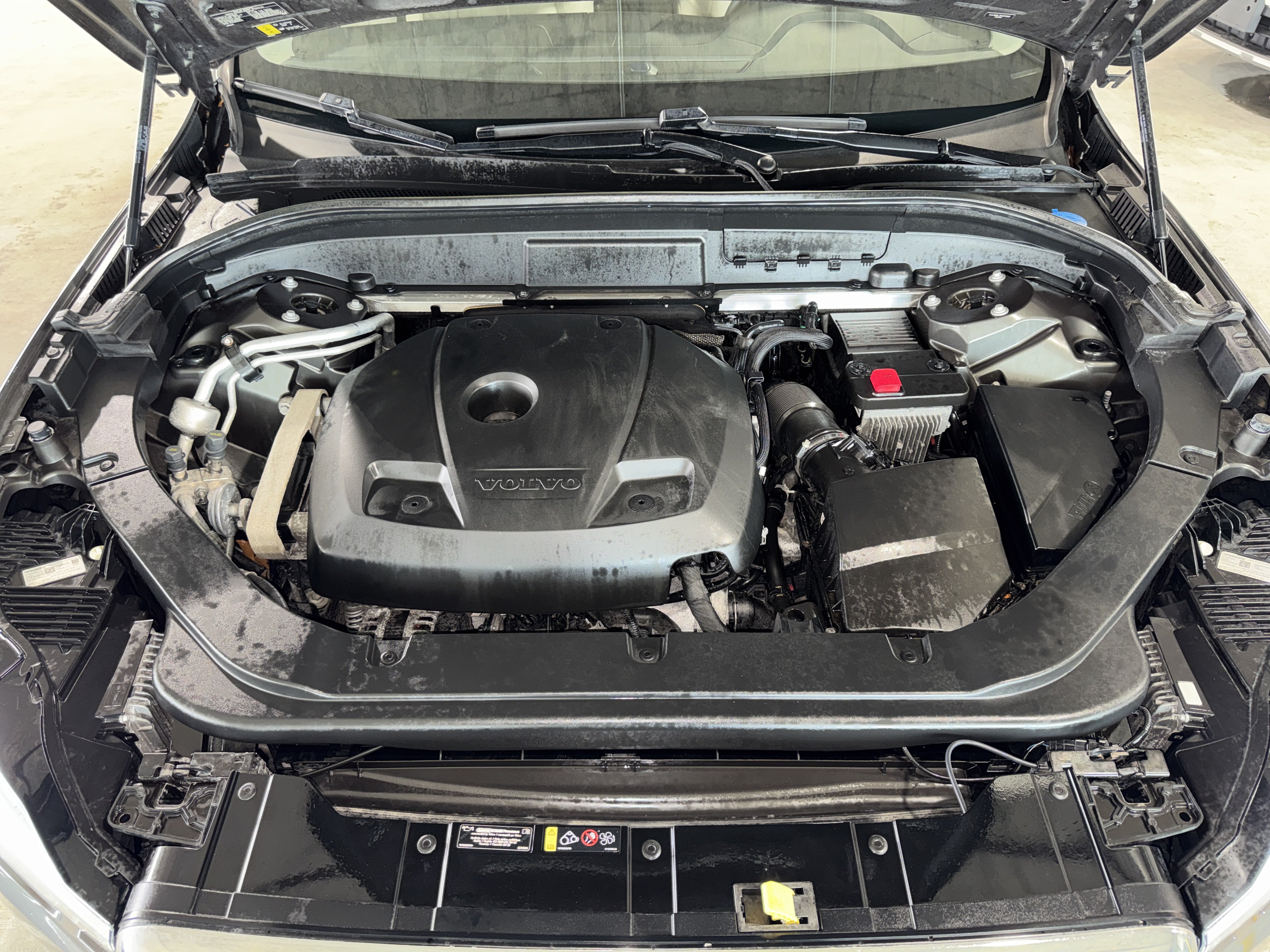 Used 2021 Volvo XC60 T5 Inscription AWD/4WD image 35