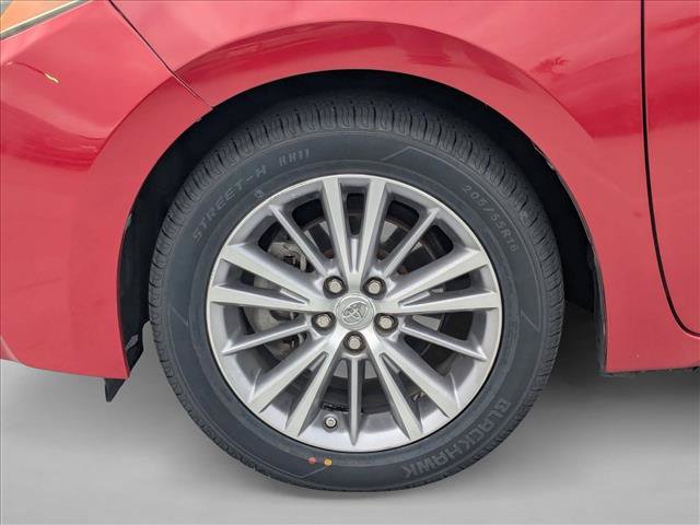 Used 2014 Toyota Corolla LE FWD image 19