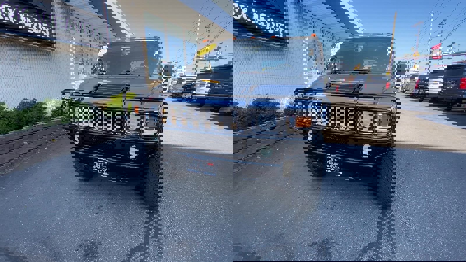 Used 2005 HUMMER H2 SUV w/ Preferred Equipment Group image 33