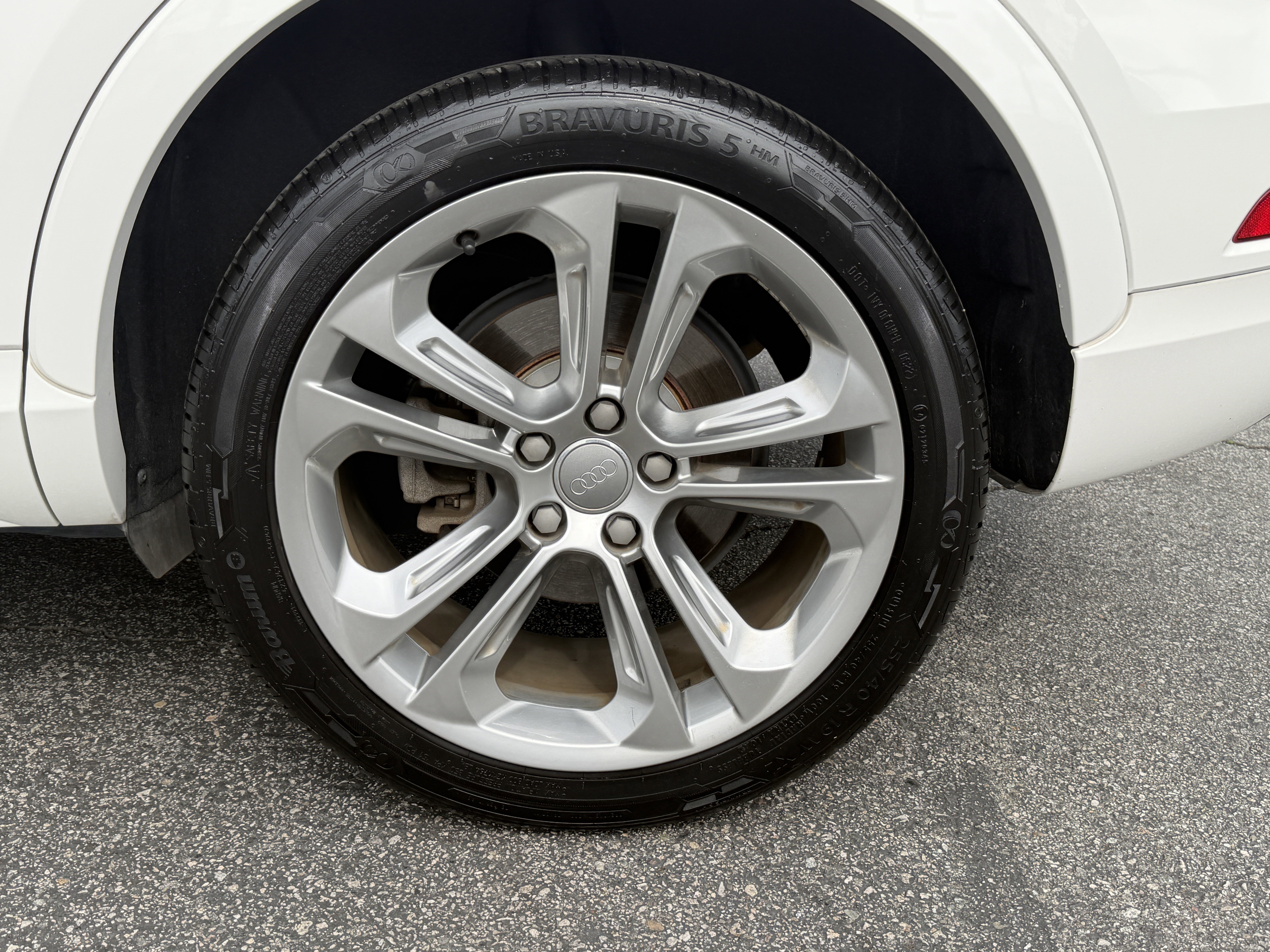 Used 2018 Audi Q3 2.0T Premium Plus AWD/4WD image 11