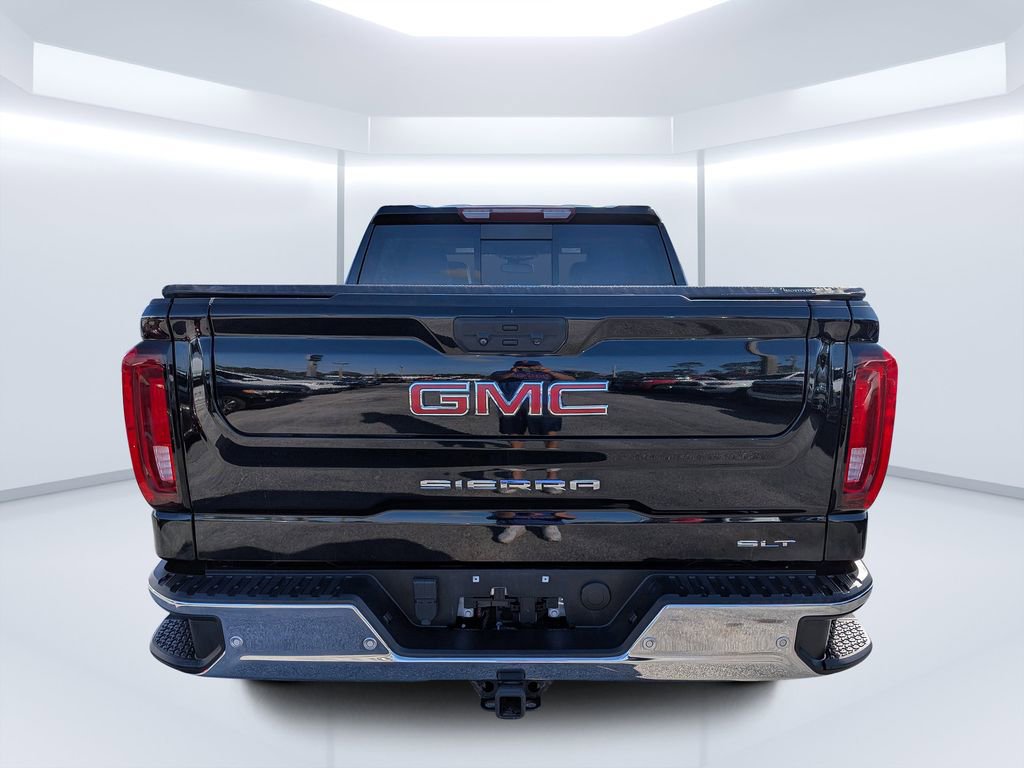 Used 2022 GMC Sierra 1500 SLT w/ SLT Premium Plus Package AWD/4WD image 4