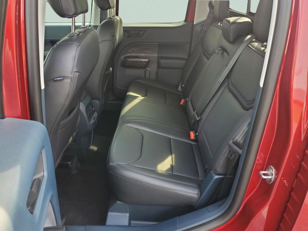 New 2025 Ford Maverick Lariat w/ Black Appearance Package image 37