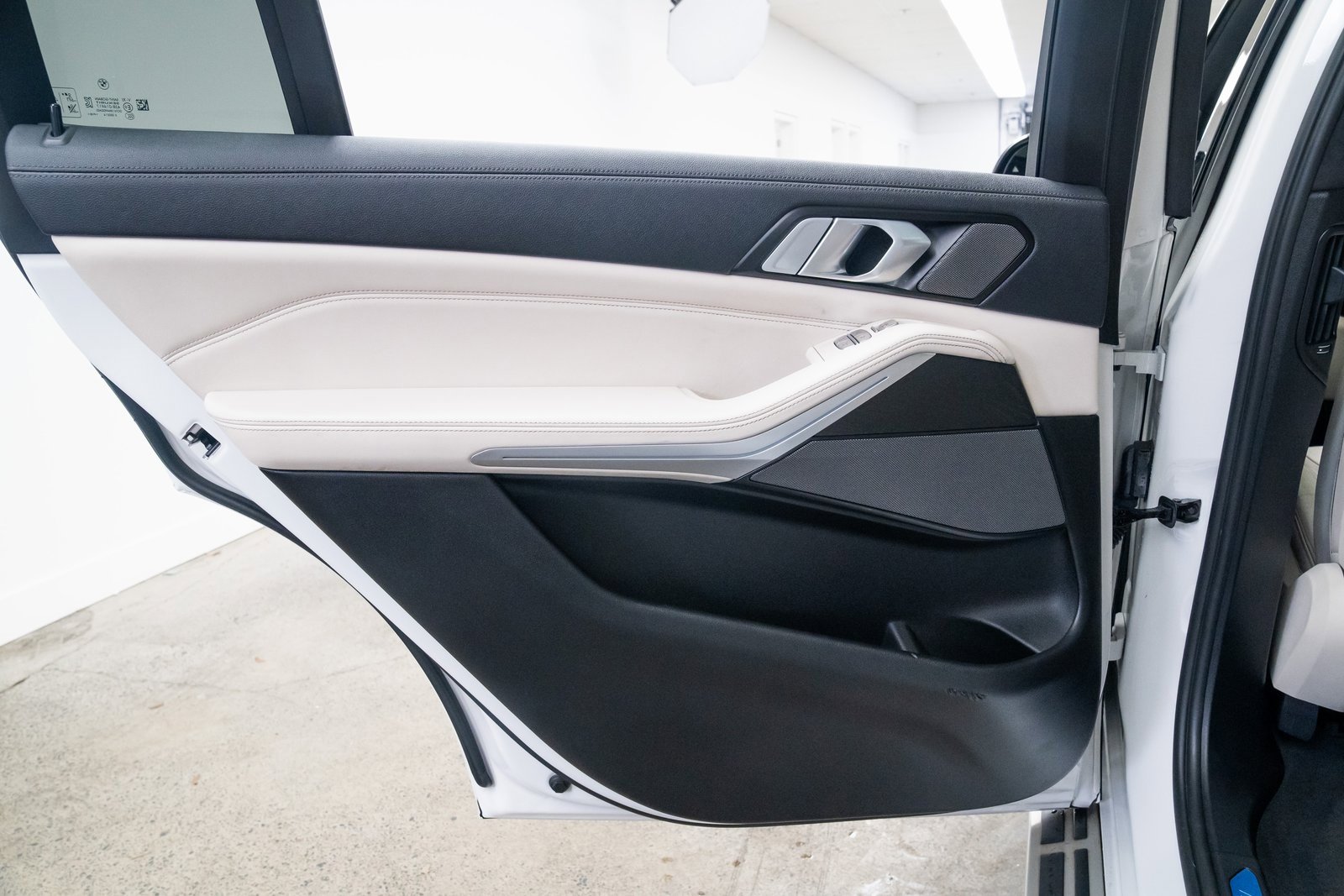 Used 2021 BMW X7 xDrive40i w/ M Sport Package image 20