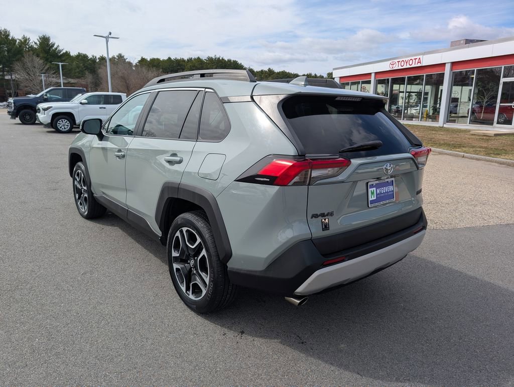 Used 2020 Toyota RAV4 Adventure AWD/4WD image 3