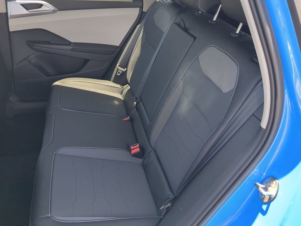 New 2026 Volkswagen Taos SE FWD image 16