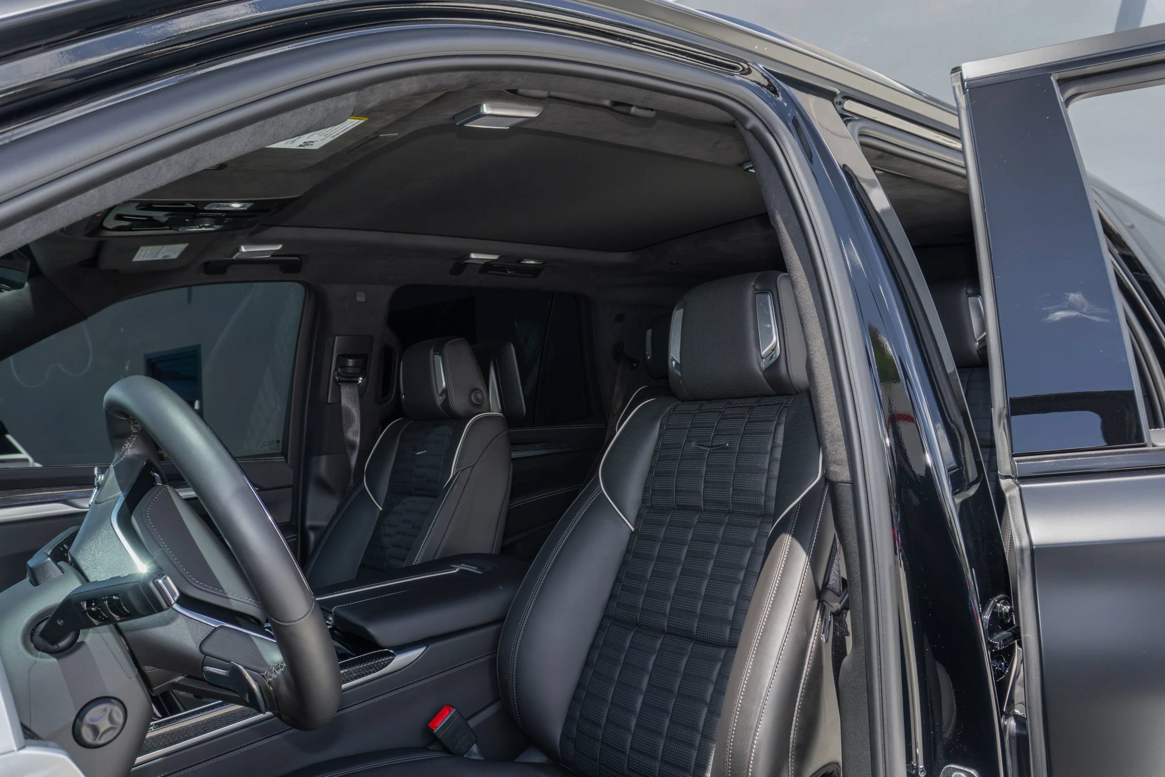Used 2026 Cadillac Escalade V AWD/4WD image 11