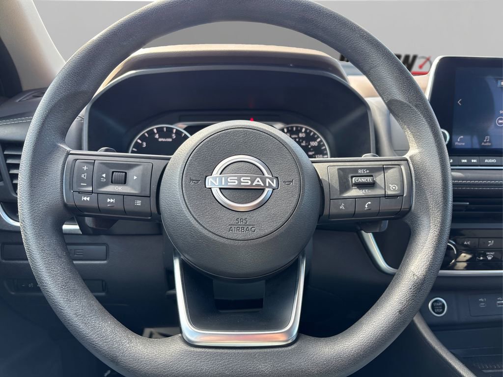 Used 2023 Nissan Rogue S image 24