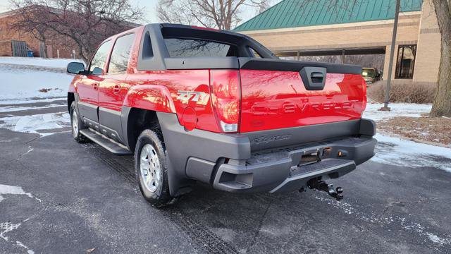 Used 2003 Chevrolet Avalanche 4x4 w/ Suspension Package, Off-Road image 6