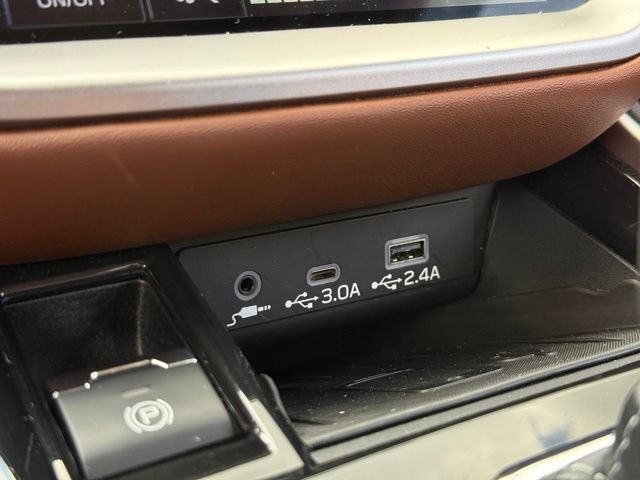 Used 2023 Subaru Outback Touring XT AWD/4WD image 28