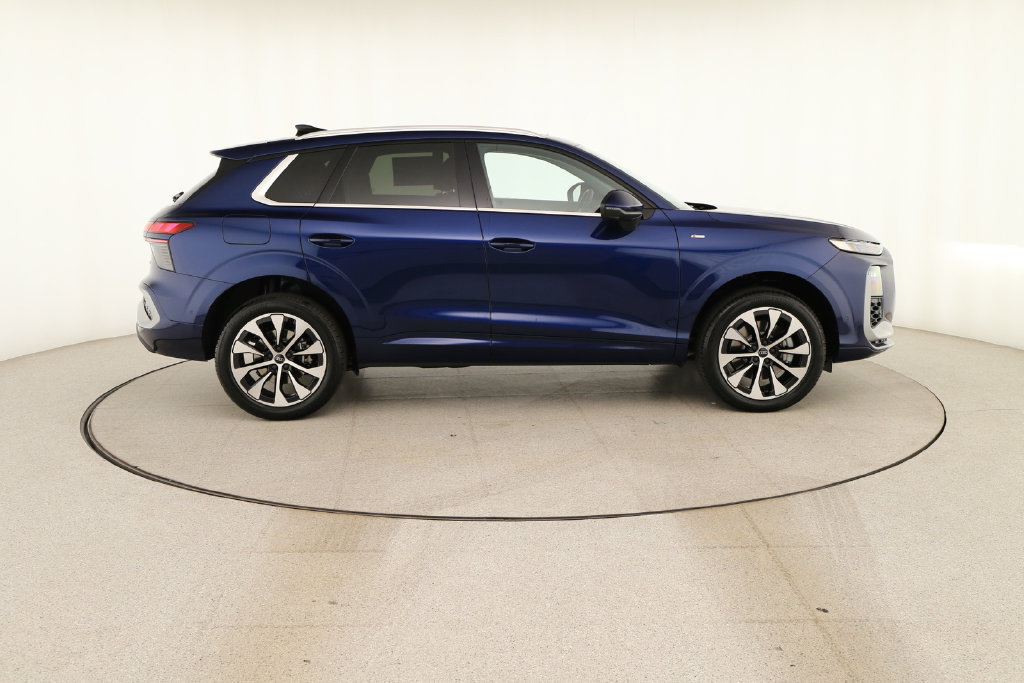 New 2026 Audi Q3 quattro 2.0T AWD/4WD image 7