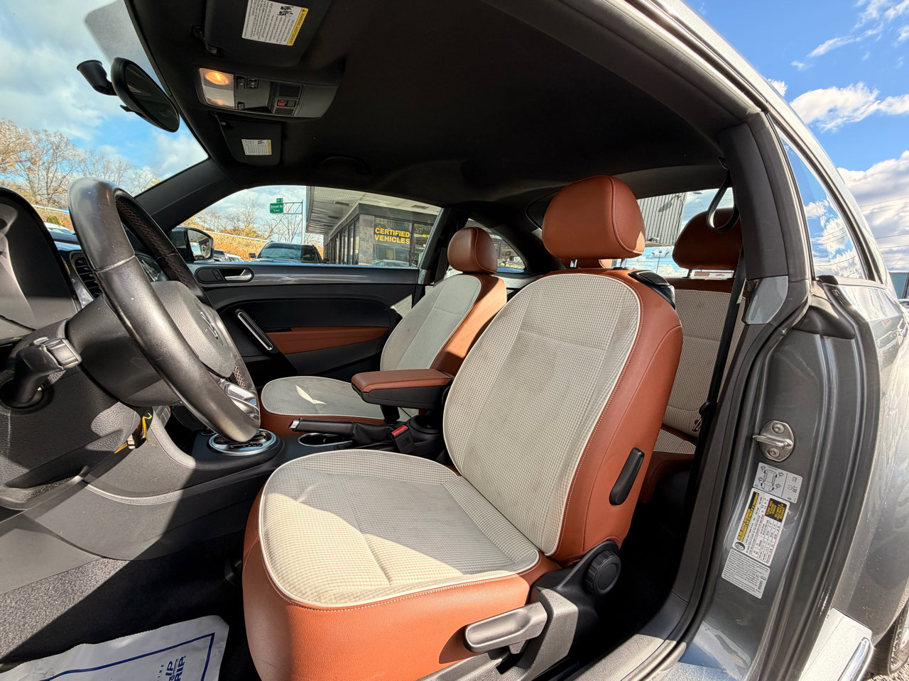 Used 2017 Volkswagen Beetle 1.8T S image 12