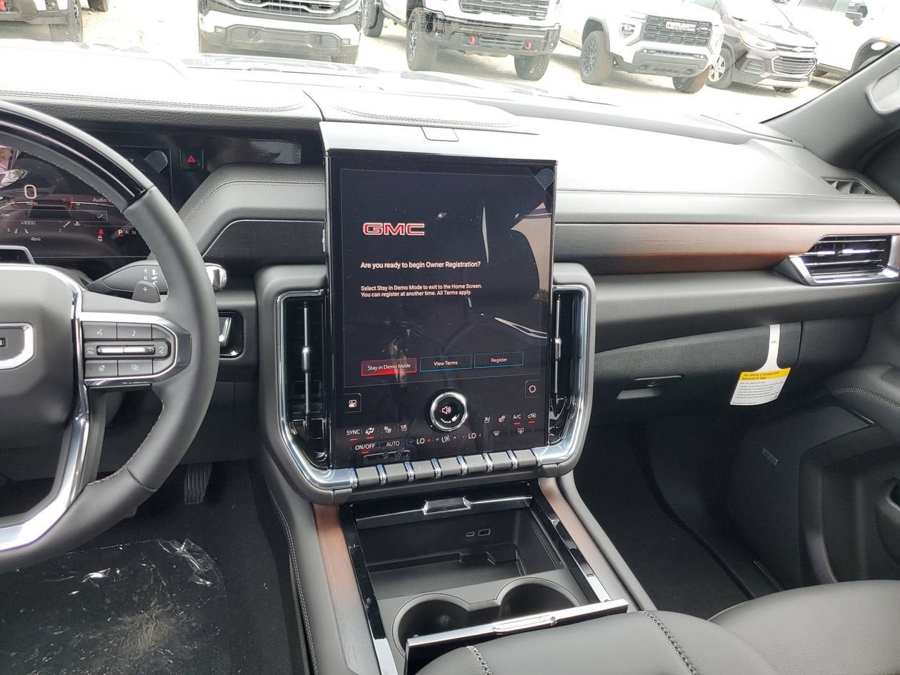 New 2026 GMC Yukon XL Denali w/ Denali Reserve Package AWD/4WD image 14