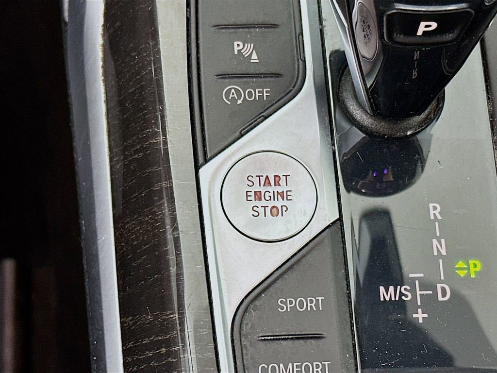 Used 2019 BMW 330i xDrive Sedan w/ Convenience Package image 19