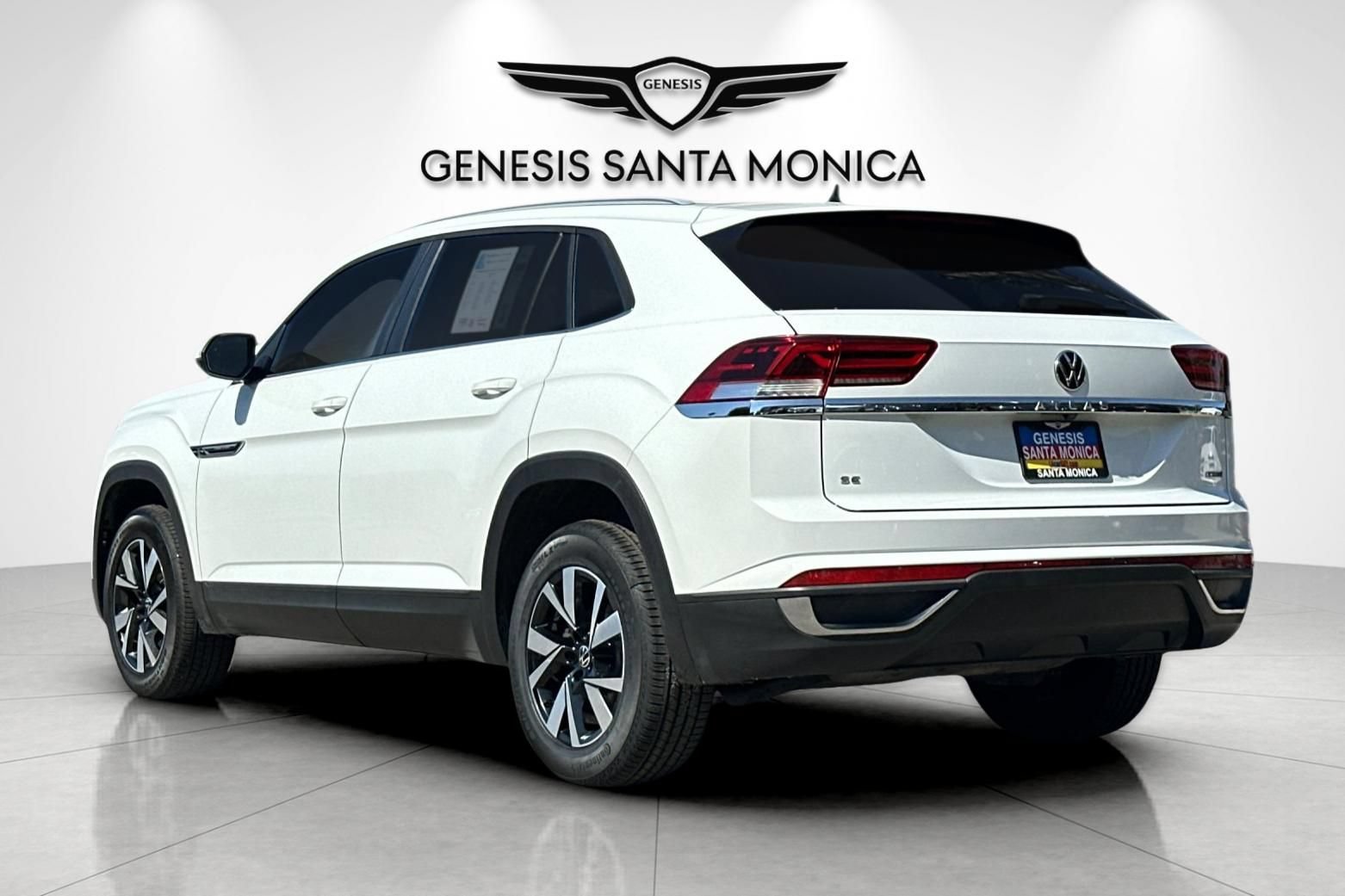 Used 2020 Volkswagen Atlas Cross Sport SE AWD/4WD image 6