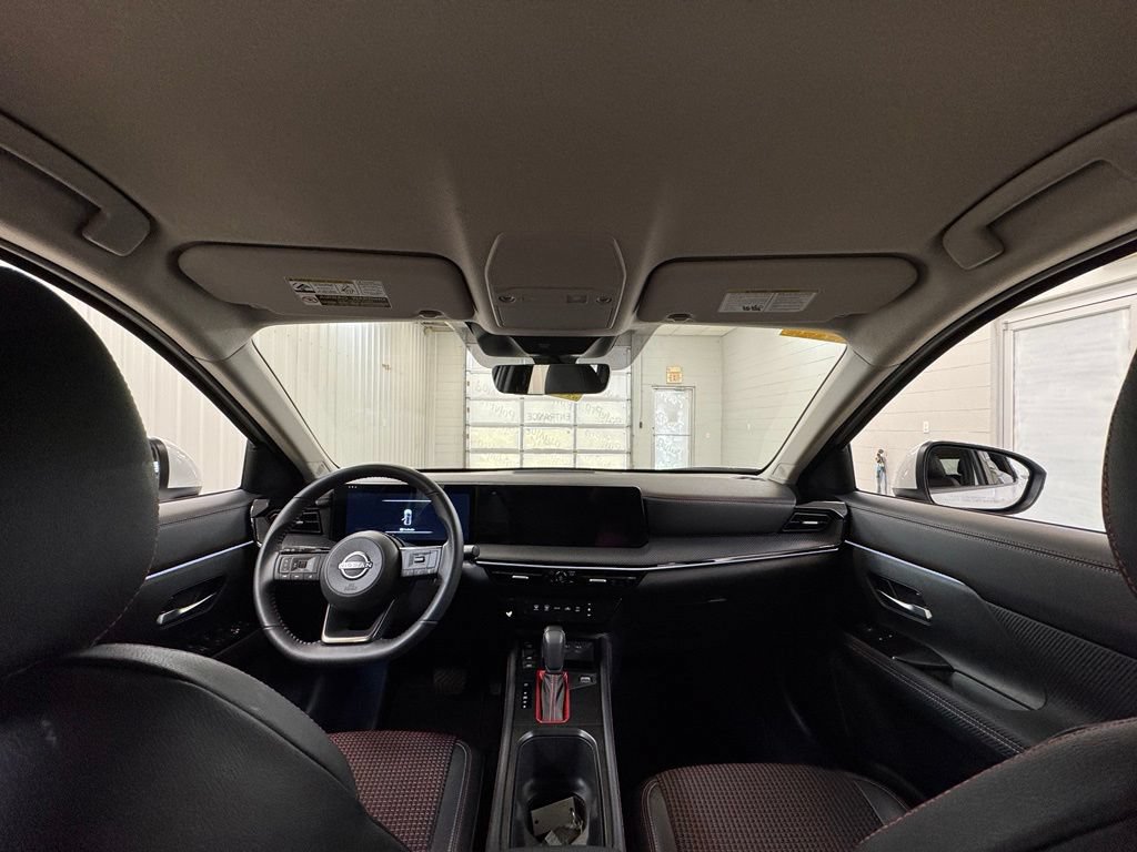Used 2025 Nissan Kicks SR w/ Illumination Package AWD/4WD image 20