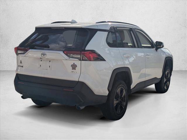 Used 2021 Toyota RAV4 XLE FWD image 5