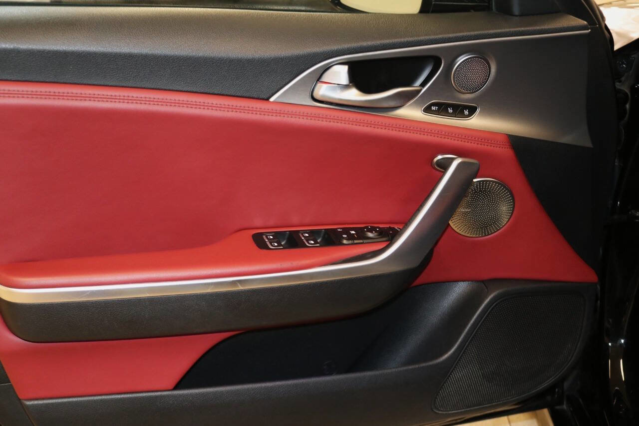 Used 2019 Kia Stinger GT1 RWD image 60