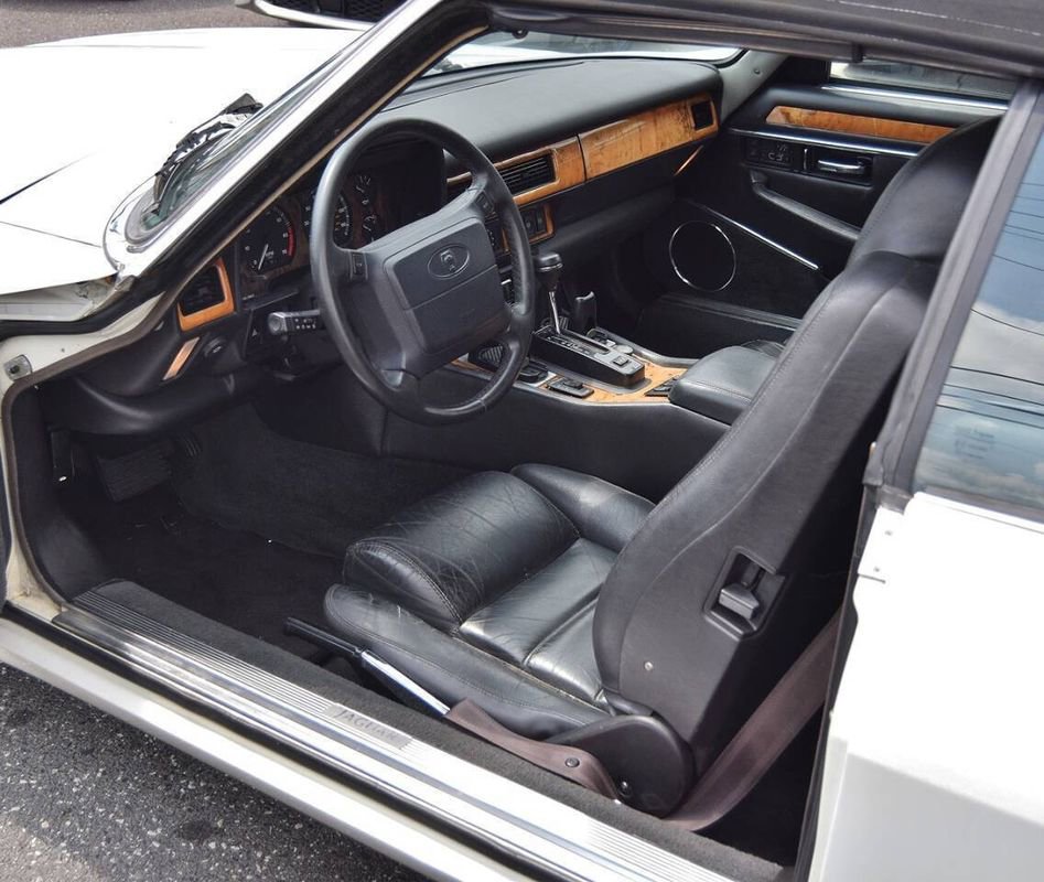 Used 1995 Jaguar XJS 4.0 Convertible RWD image 19