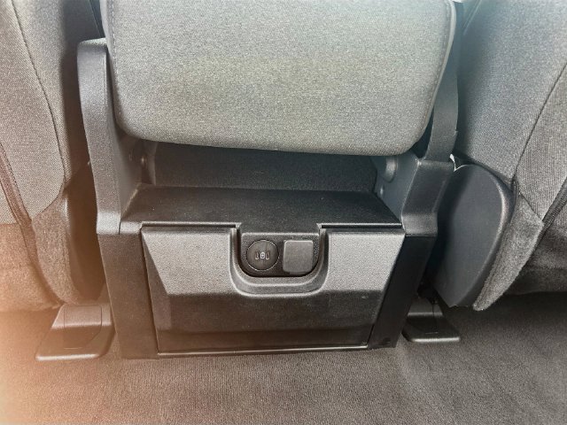 Certified 2025 Ford F250 XLT AWD/4WD image 31