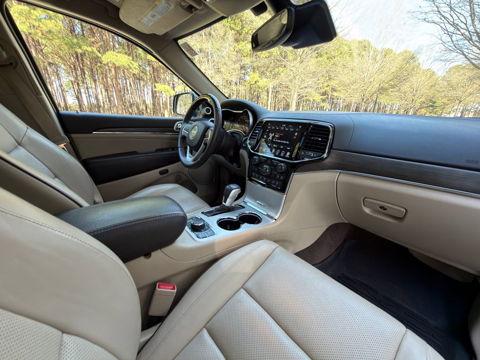 Used 2020 Jeep Grand Cherokee Summit image 19