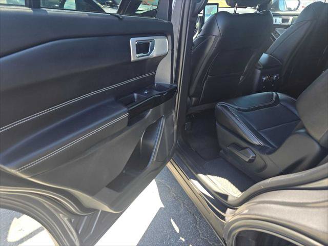 Used 2021 Ford Explorer ST w/ Equipment Group 401A AWD/4WD image 18