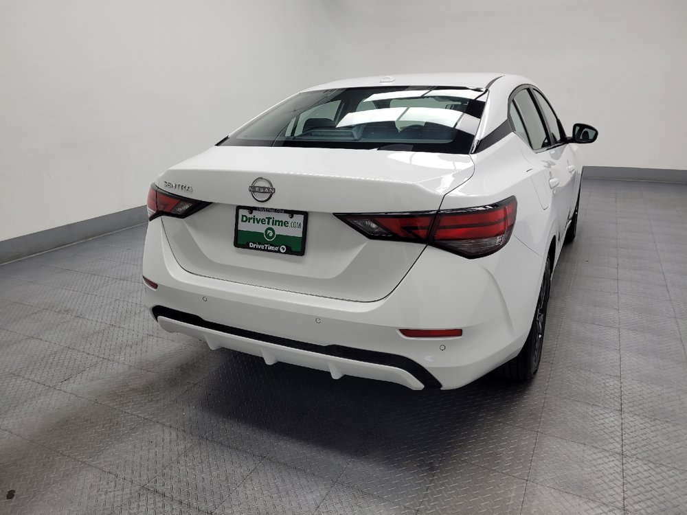 Used 2025 Nissan Sentra SV FWD image 7