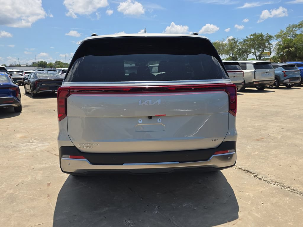 New 2027 Kia Carnival SX FWD image 7