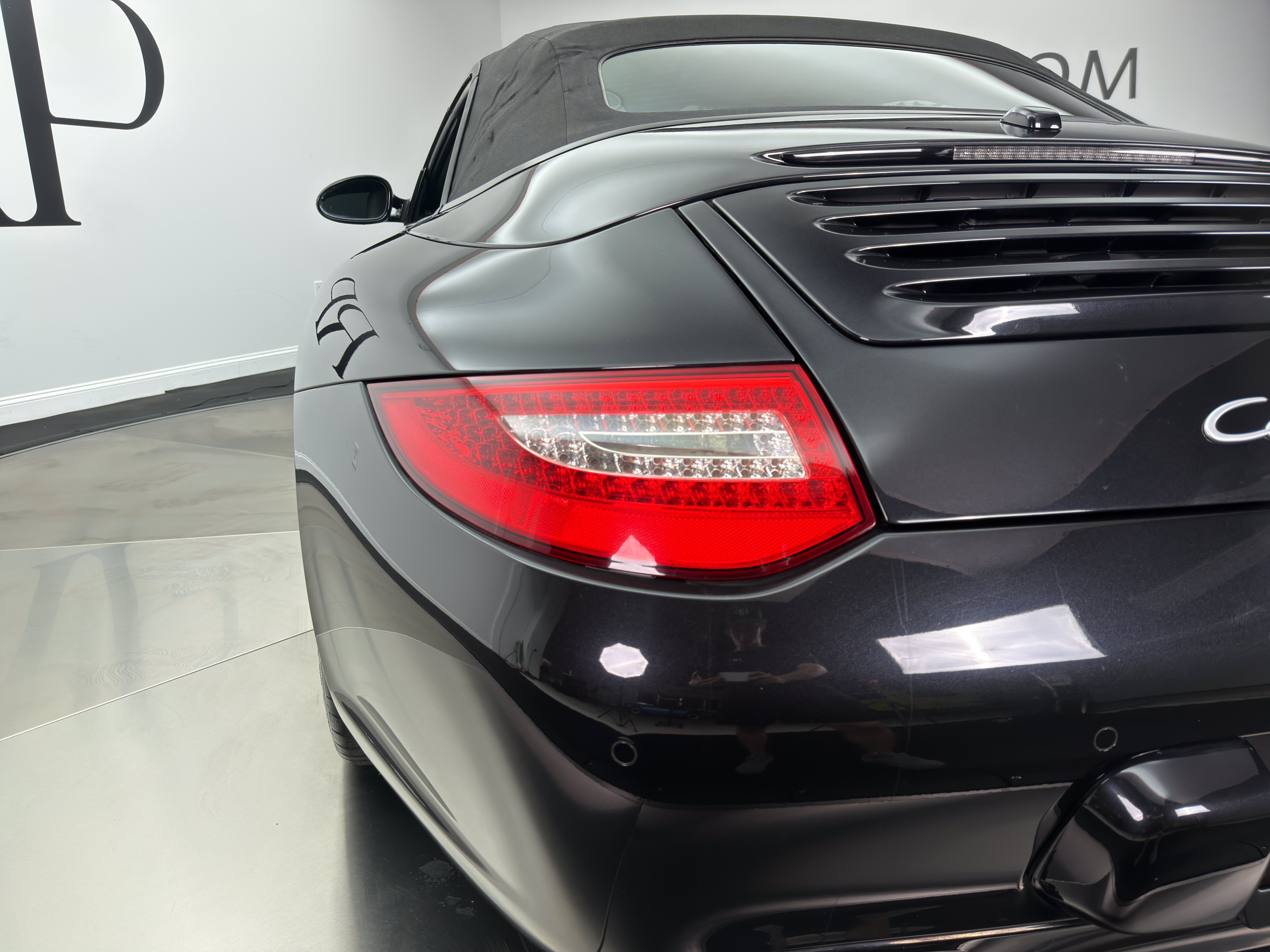 Used 2010 Porsche 911 Carrera S RWD image 23