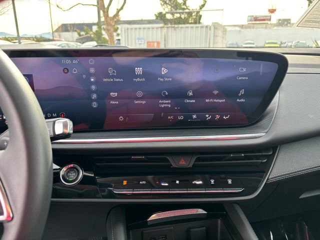 Used 2025 Buick Envision Preferred image 16