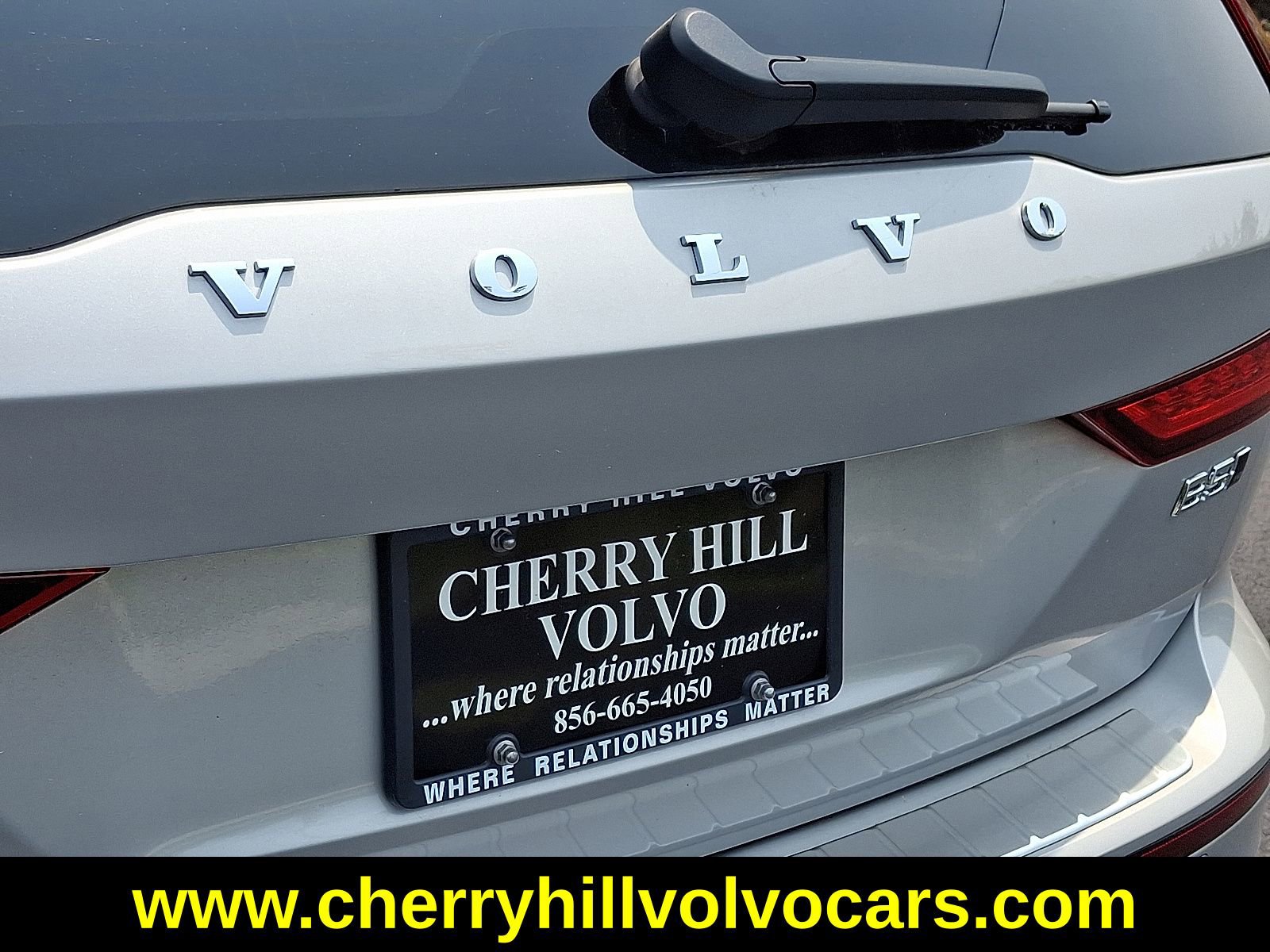 New 2025 Volvo V60 B5 Cross Country Ultra w/ Protection Package Premier image 28