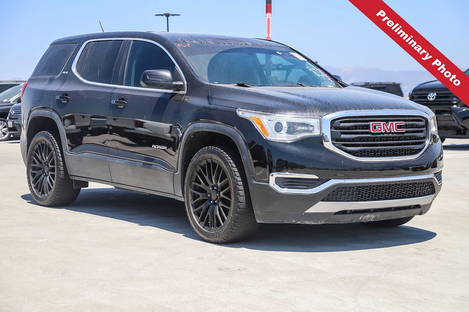 Used 2019 GMC Acadia SLE FWD image 3