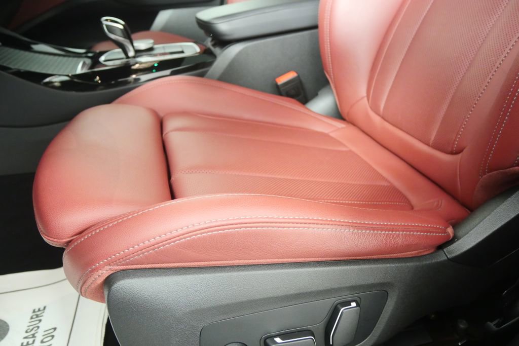 Certified 2024 BMW X3 sDrive30i w/ Premium Package image 9