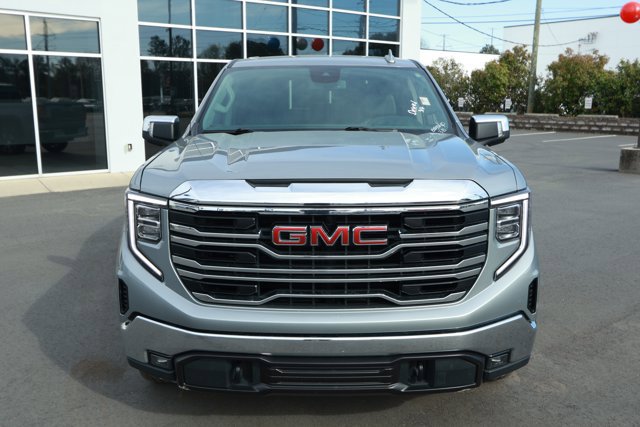 Used 2024 GMC Sierra 1500 SLT RWD image 2