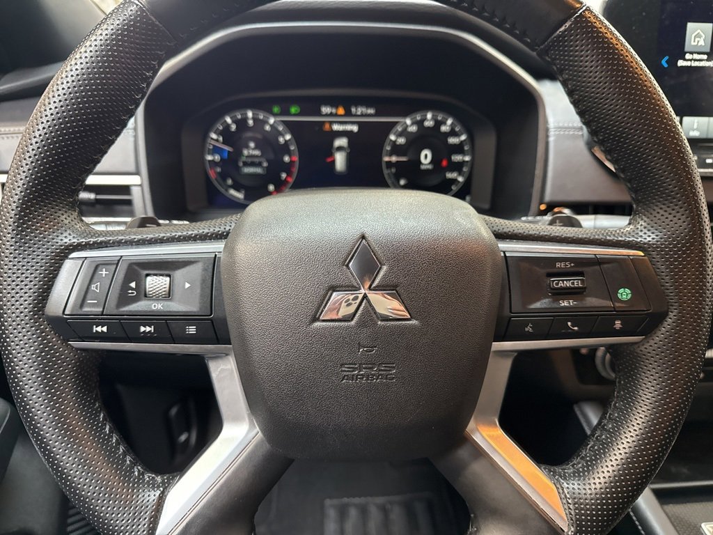 Used 2023 Mitsubishi Outlander SE Black Edition image 18